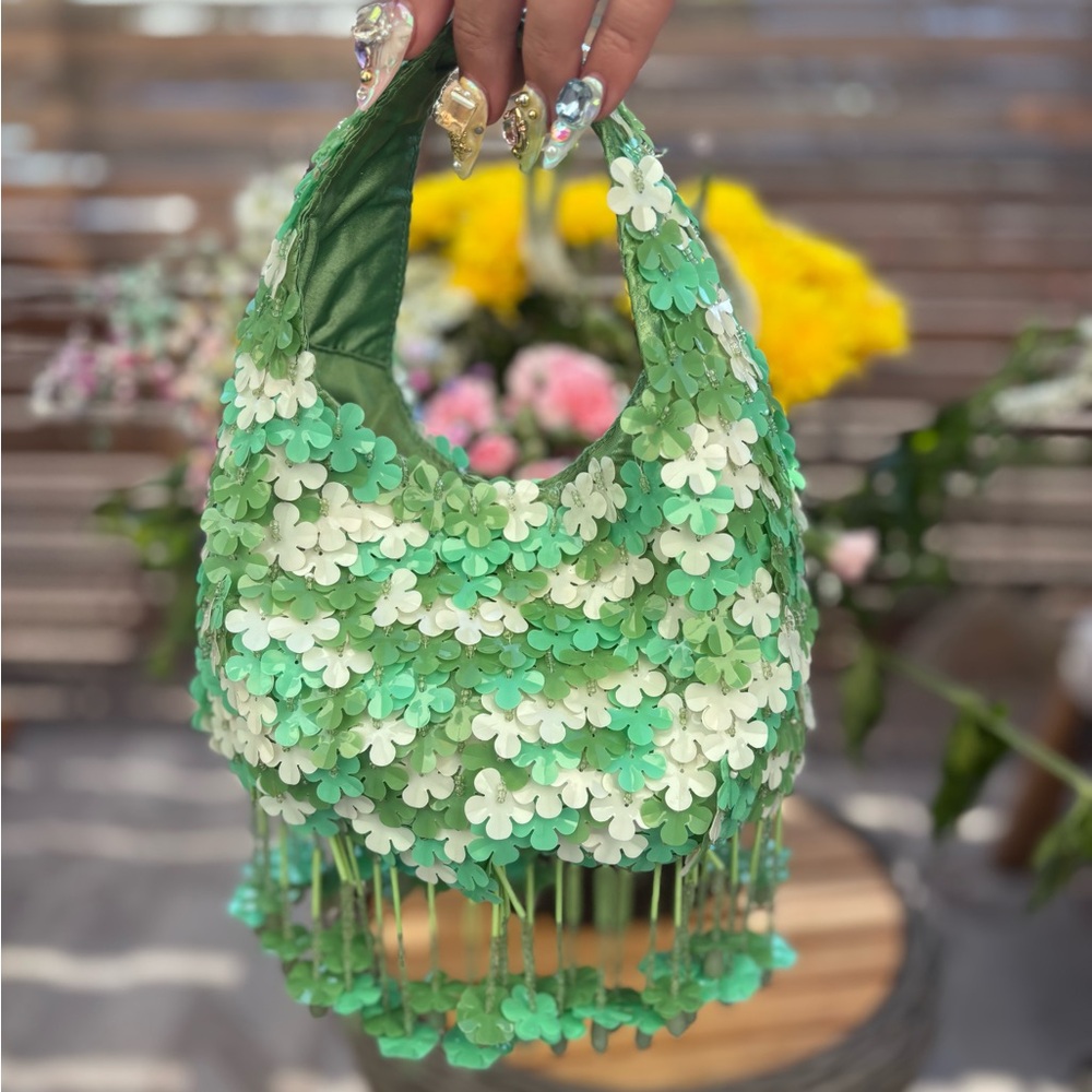 NEW Hand Made Green beaded sequin handbag flower purse